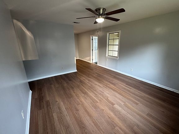 3rd image of 4604 Givens St