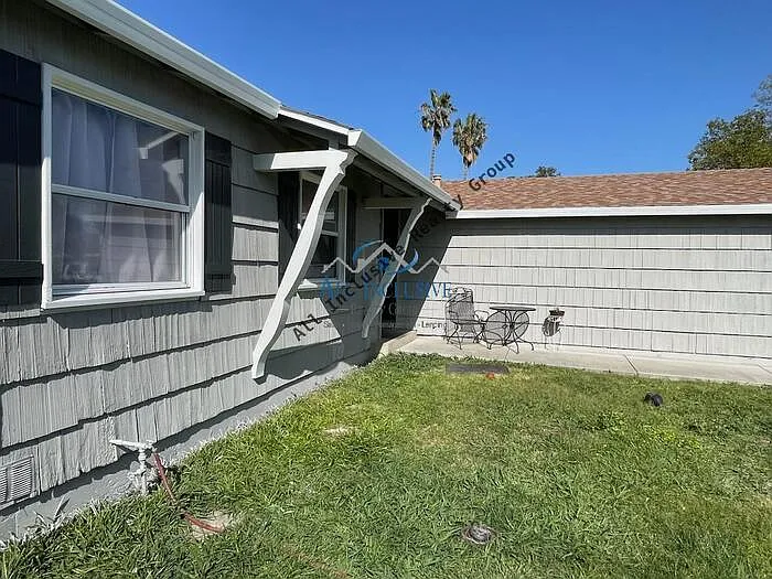 5221 Planet Pkwy — Photo 2