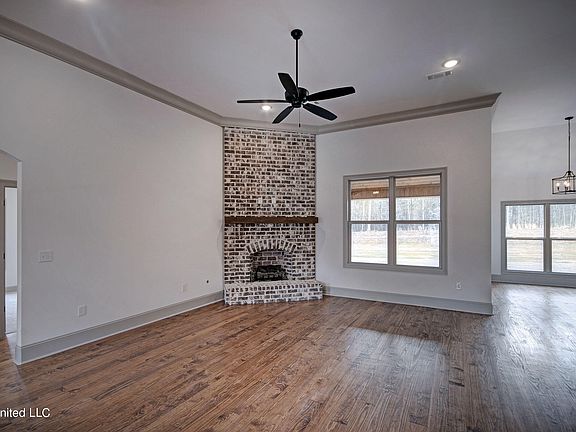 5th image of 123 Richburg Ct