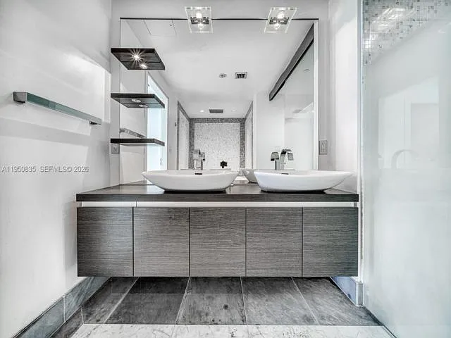 200 Biscayne Boulevard Way #4411 — Photo 5