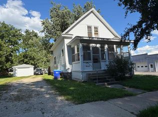 15 & 17 3rd Ave NW, Oelwein, IA 50662