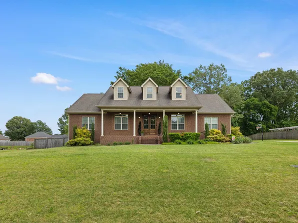 424 Renee Dr, Tuscumbia, AL 35674