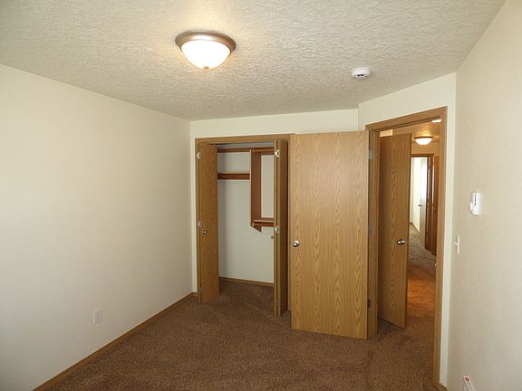 5th image of 640-642 S Broad St