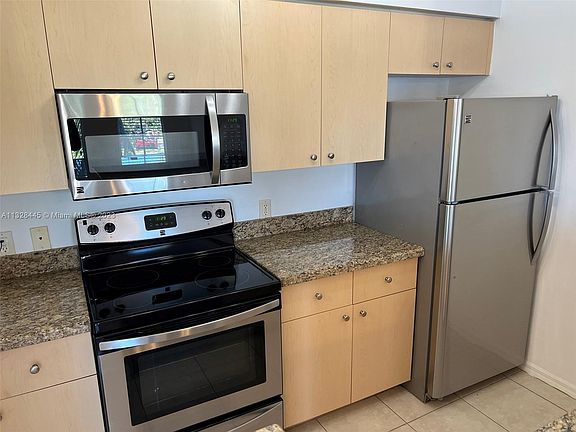 2nd image of 4220 San Marino Blvd #319