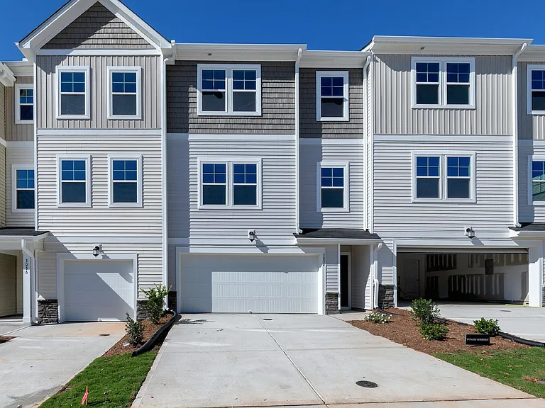 3034 Castle Loch Ln — Photo 1