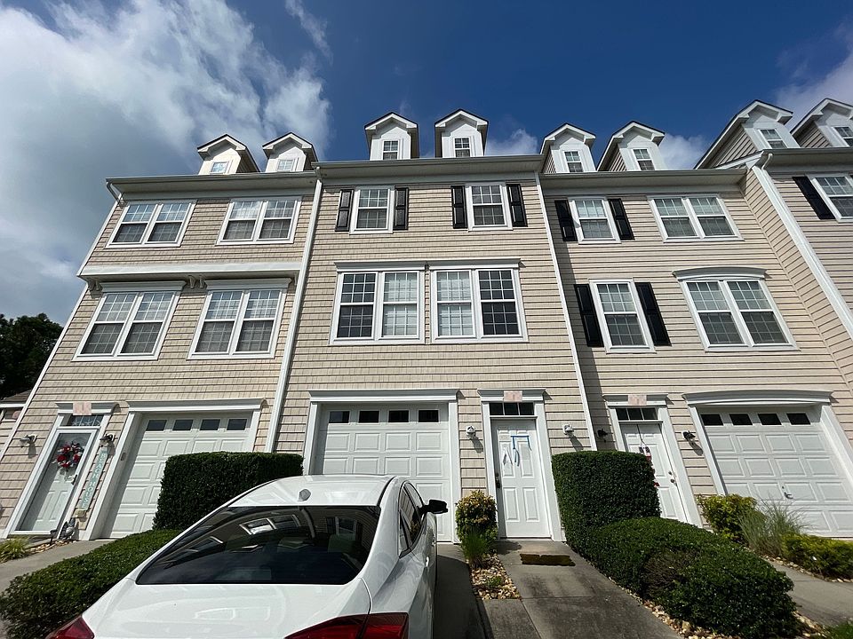 1st image of 26772 Chatham Ln #B20-2
