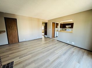 1226 S 24th St APT E, Lincoln, NE 68502
