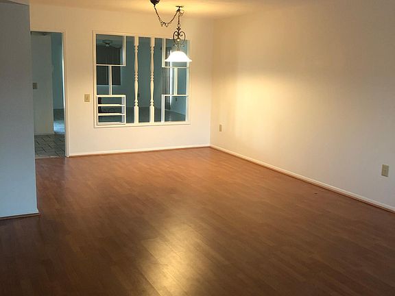 4th image of 10117 W Chaparral Dr