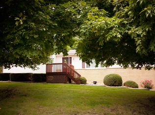 18963 Terrace Valley Dr, Bloomington, IL 61705