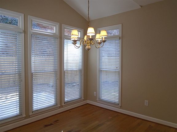 5th image of 3178 Vickery Drive