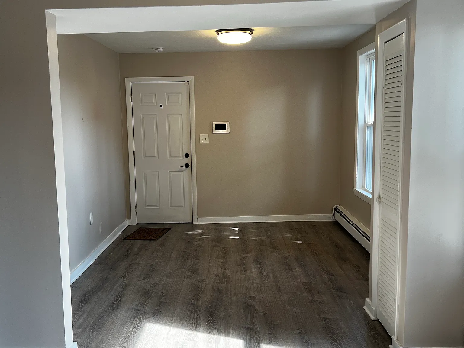 2 bed, 785 sqft, $2,200 — Photo 3