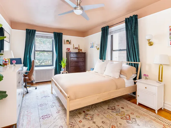 83-10 35th Avenue image 6 of 18