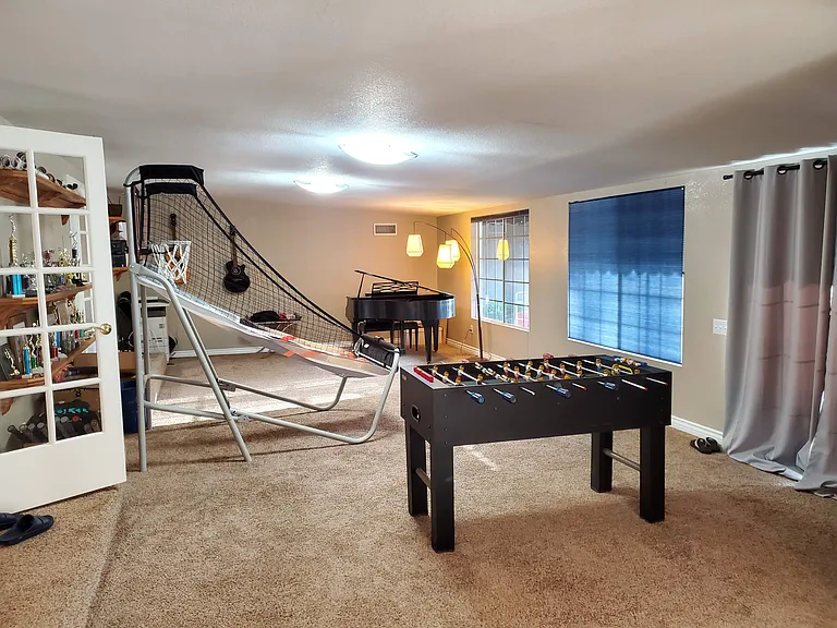 7455 Jola Dr — Photo 40