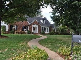 24 Fox Mdws, Saint Louis, MO