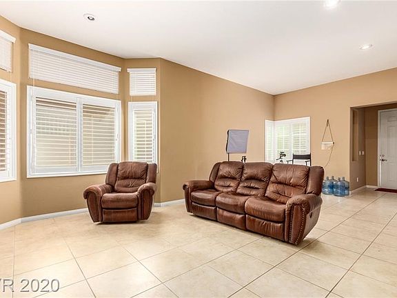 4th image of 9654 Desert Daisy Ct