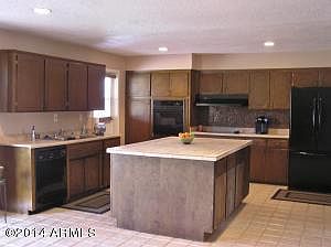 2nd image of 1272 E Alameda Dr