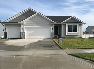 104 NE Tanzanite Ct, Grimes, IA 50111