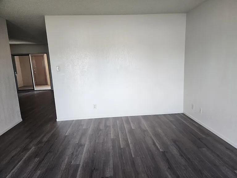 5901 Ming Ave #4 — Photo 15