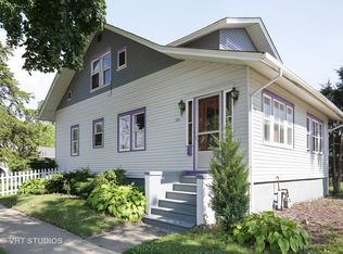 901 Saint Charles St, Elgin, IL 60120