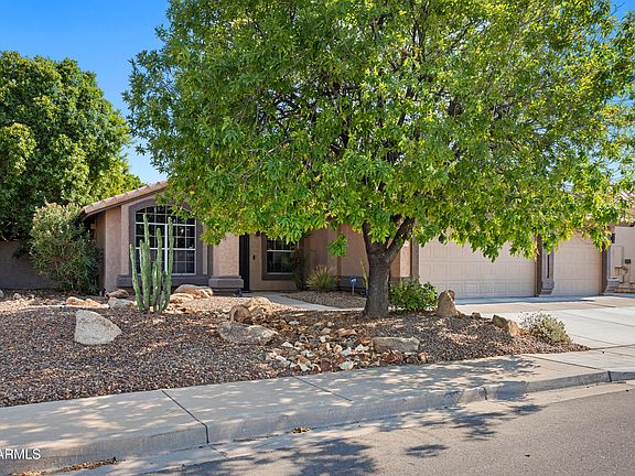 5th image of 1711 W SPRINGFIELD Way