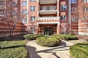 2nd image of 5000 Oakton St #1509