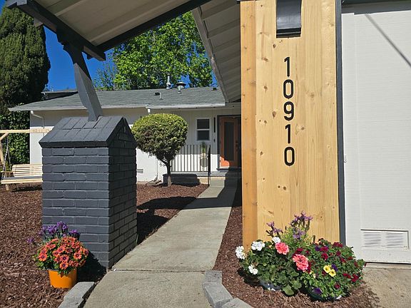 2nd image of 10910 Glen Artney St
