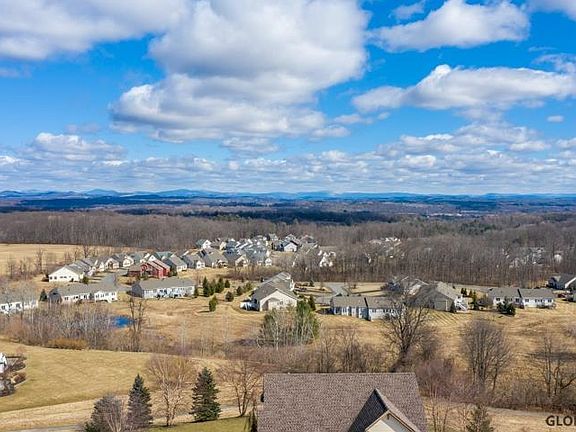 3rd image of 4 Meridian Ct