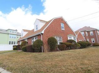 40 Adams St, Newton, MA 02460