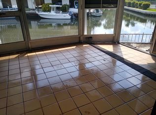 6925 Tarpon Ln, Bradenton, FL 34207