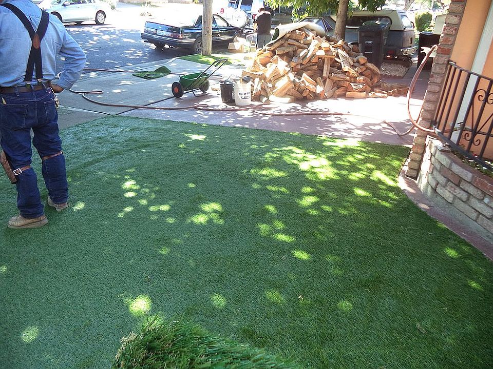 2nd image of 2641 Hawthorne Ave