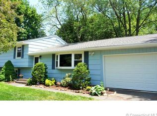 8 Brian Rd, Wallingford, CT 06492