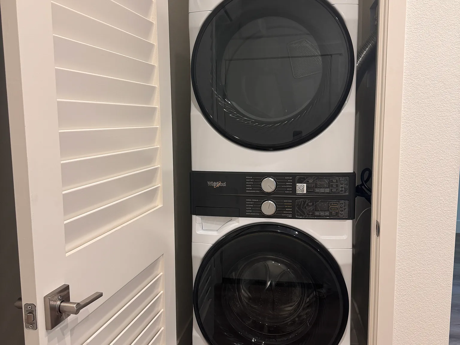 1 bed, $2,300 — Photo 4