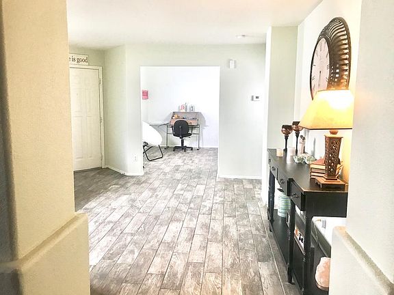 2nd image of 2207 E Paraiso Dr