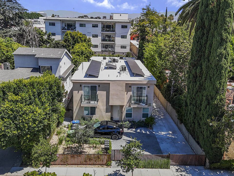 1st image of 11025 Blix St