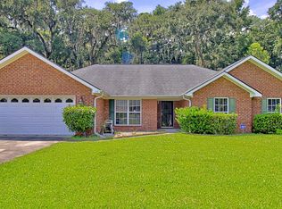 153 Sassafras Ln, Midway, GA 31320