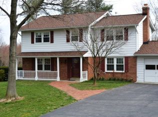 7408 Mill Run Dr, Rockville, MD 20855