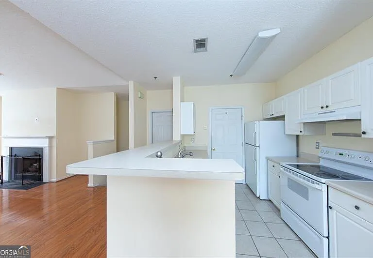 709 Spring Heights Ln SE #7 — Photo 9