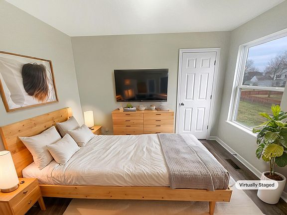 4th image of 1538 Mallard Cir W