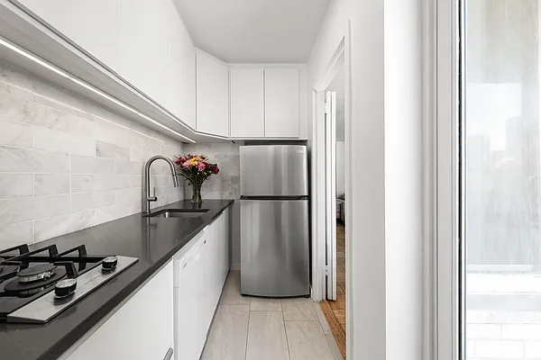 Sold by Compass | media 4