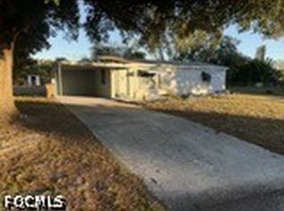 1129 Cherokee Ave, Lehigh Acres, FL 33936