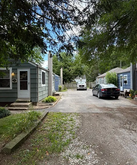 77 Longfellow Dr #77 — Photo 2