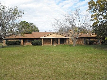 3rd image of 3845 County Road 1270