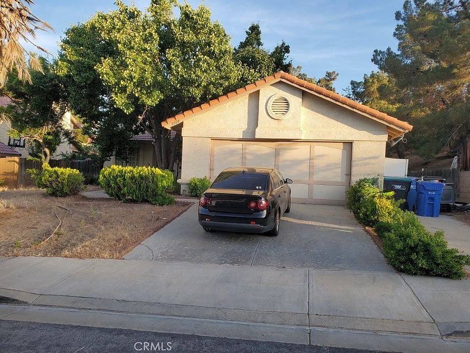 1st image of 3160 Crowne Dr