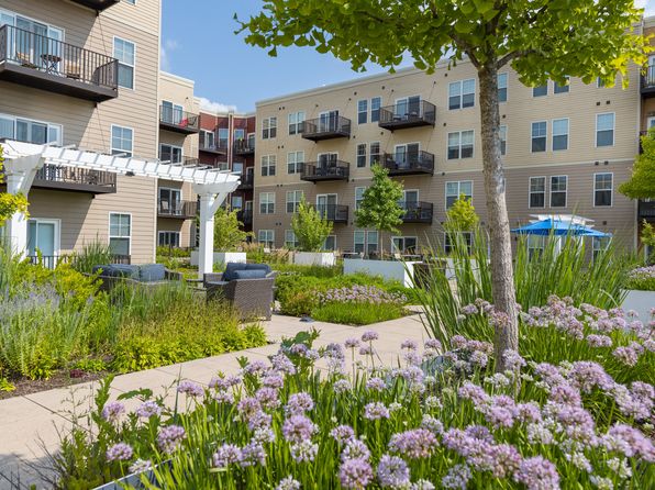 255 N Addison Ave #2114038