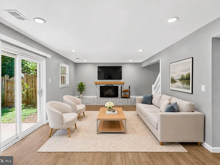 4752 Carterwood Dr — Photo 28