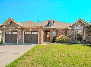 210 Chapel Creek Dr, Conway, AR 72034