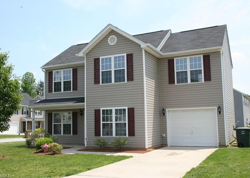 1st image of 5004 Moonlight Ln