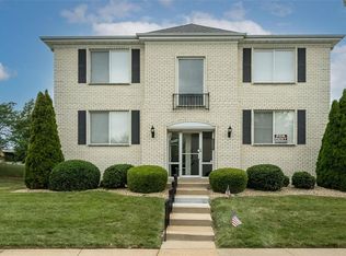 12527 Chardin Pl APT 3, Saint Louis, MO 63128