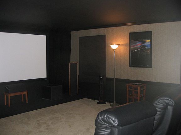 4th image of 110 Timbercove Cir