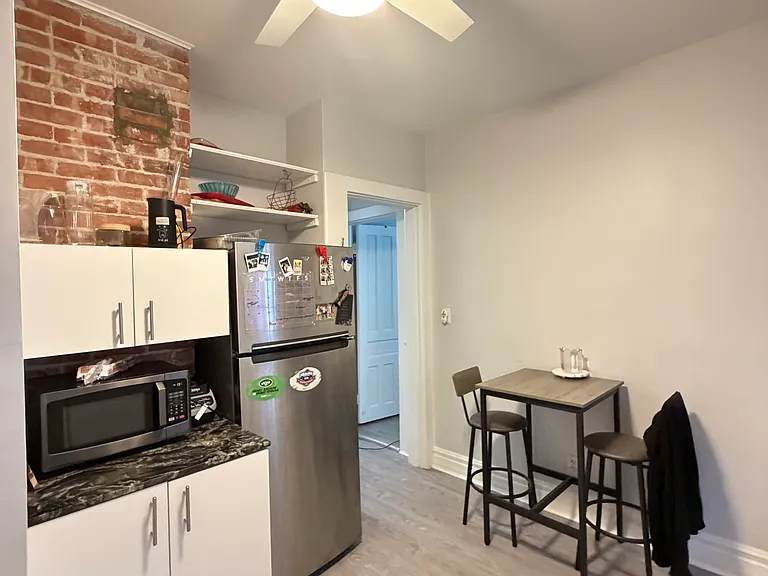 617 Breckenridge St #L — Photo 2